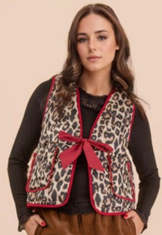 Leopard Red quilted Vest