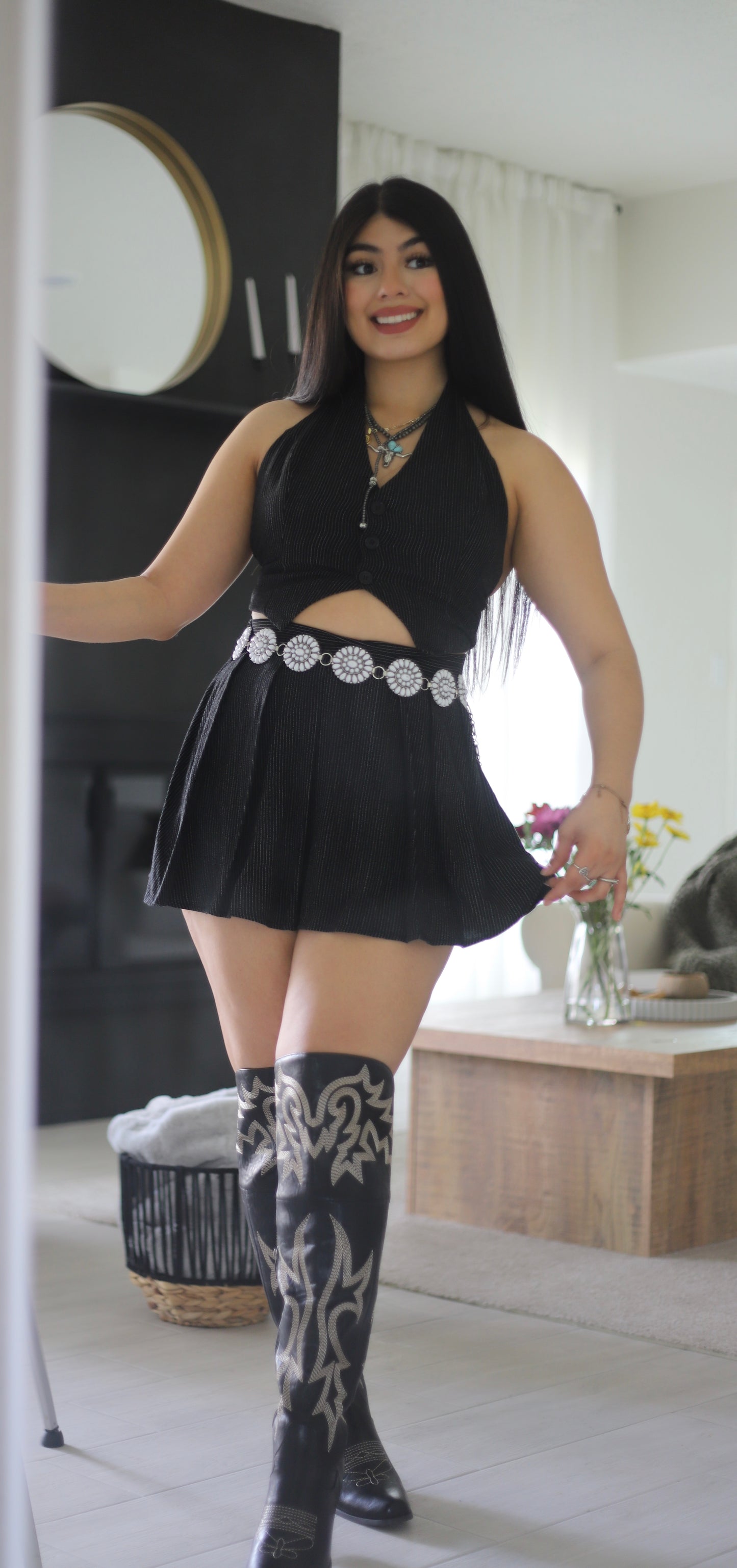 Pleated skirt set with vest