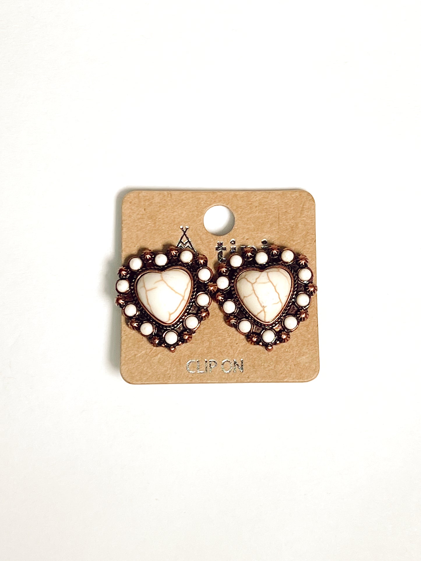 Corazon stud earrings