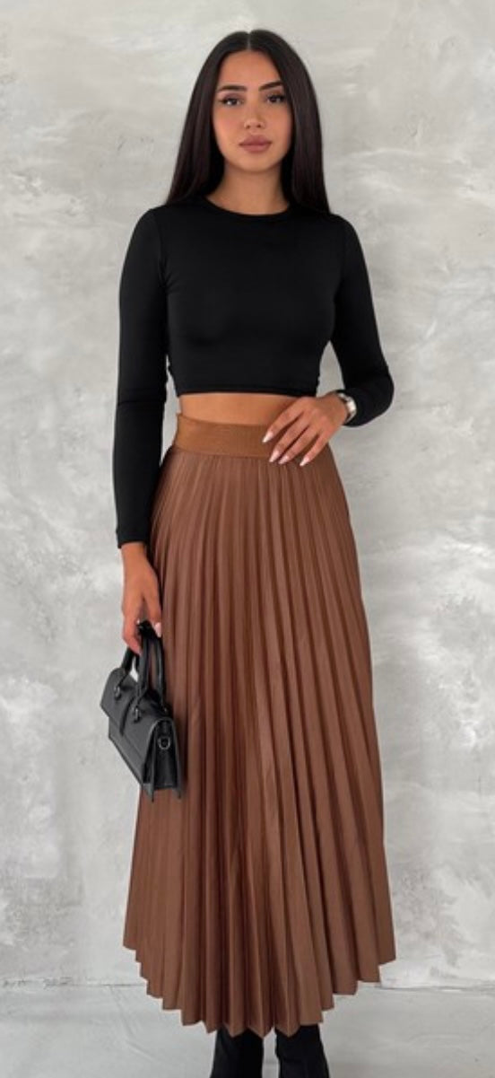Pleated skirt