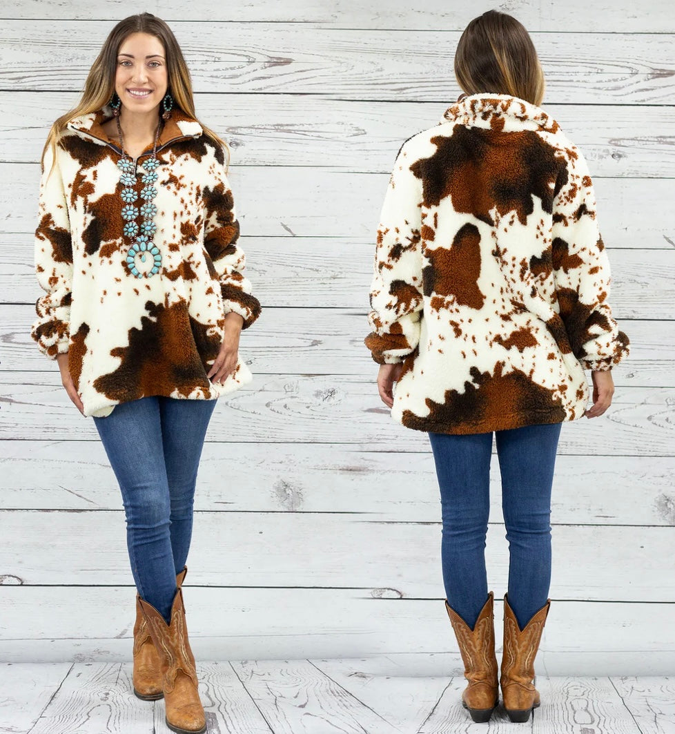 Plus size Cowprint Sherpa